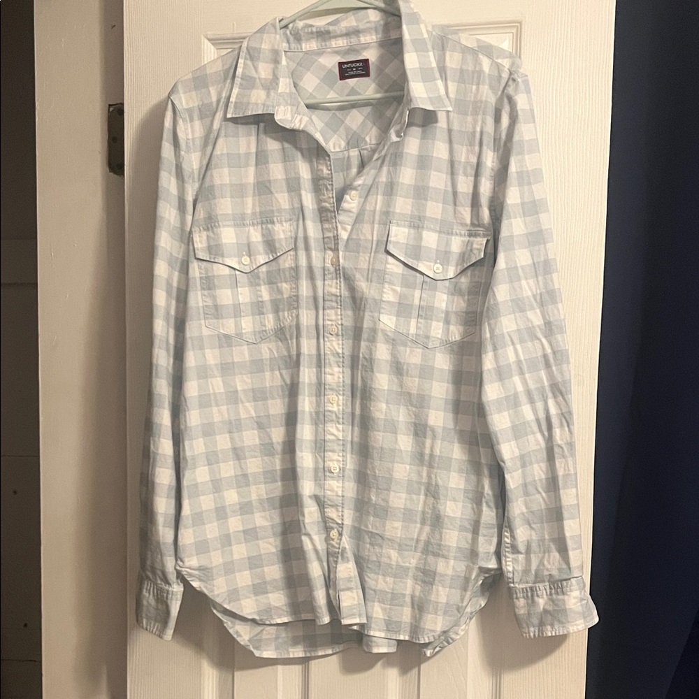 UNTUCKit Light Blue and White Checkered Women's Top
